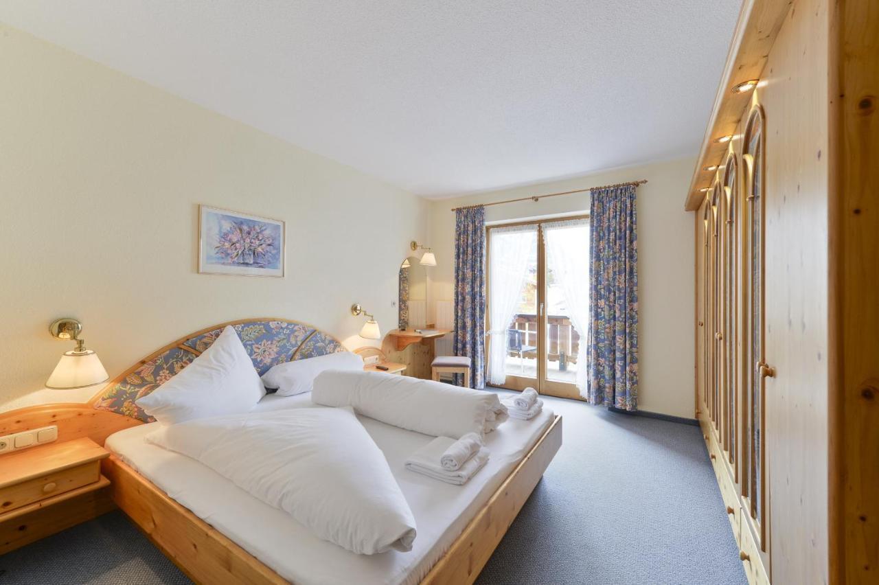 Hotel Haus Wallis Lech am Arlberg Zimmer foto