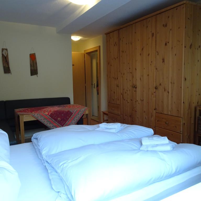 Hotel Haus Wallis Lech am Arlberg Zimmer foto
